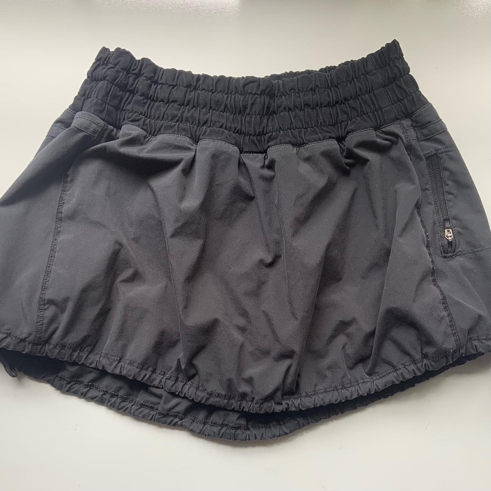 lululemon run tracker skirt